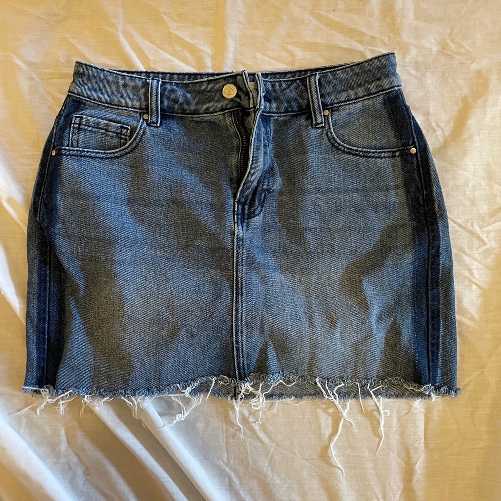 PacSun  Denim Distressed Mini Skirt Size 26